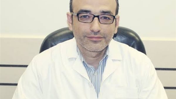  الدكتور طارق يوسف 