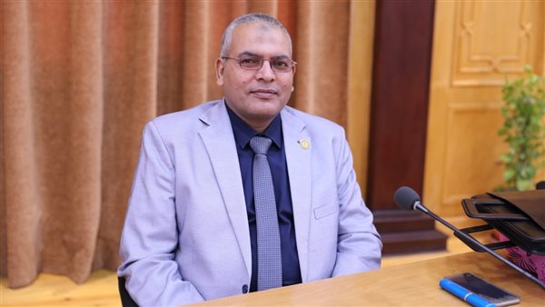 الدكتور عبد الفتاح