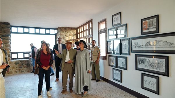 معرض منتجات القائمة