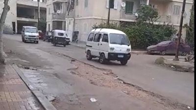 تزامنا مع نوة المكنسة.. أمطار متوسطة تضرب الإسكندرية | بث مباشر 