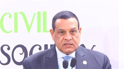 وزير التنمية المحلية يؤكد أهمية دور المجتمع المدني والجمعيات الأهلية لمواجهة والتصدي للتغيرات المناخية