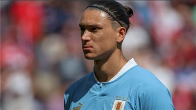 نونيز: لست وحشًا مثل سواريز وكافاني.. وسنقاتل لتحقيق كأس العالم