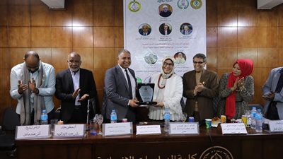 معا نبدع.. نائب رئيس جامعة الأزهر يشهد ندوة ثقافية بكلية الدراسات الإنسانية للبنات بالقاهرة