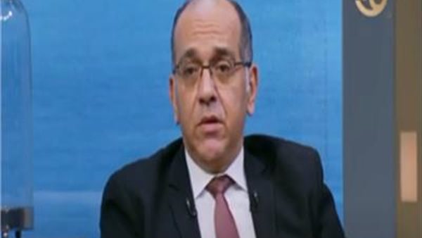  الدكتور إيهاب نبيل،