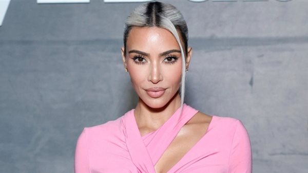  النجمة كيم كارداشيان 