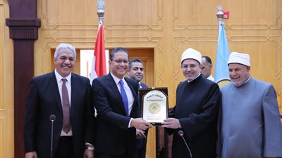 الدكتور ياسر حلمي وكيلًا لكلية الدراسات العليا بجامعة الأزهر للقطاع الطبي والعملي