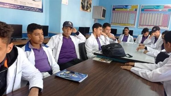 محاضرة بالمكتبة العامة