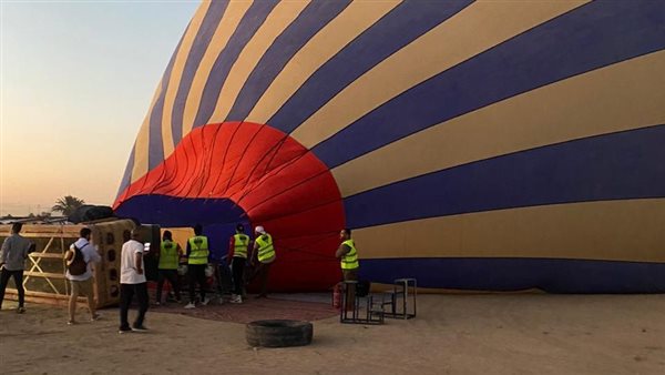 البالون الطائر