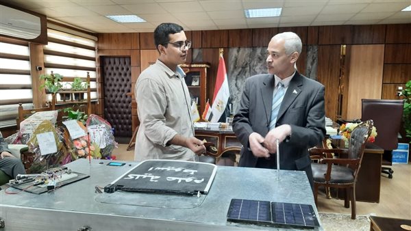 طالب بكلية العلوم