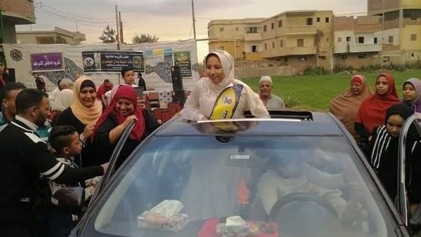 الطالبة ملك خليفة