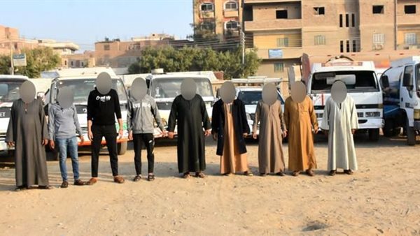 المتهمين بسرقة خطوط