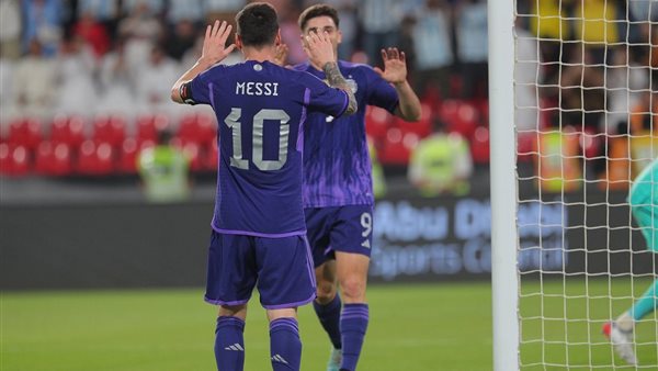 ليونيل ميسي وجوليان