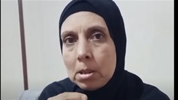 والدة الفتاه المتوفاه