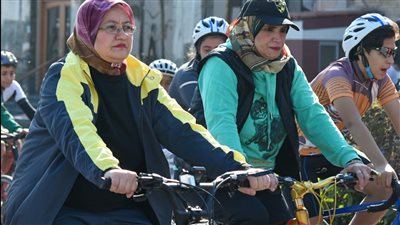 وكيل تعليم بورسعيد تشارك 120 متسابقًا في بطولة المدارس للدراجات | صور