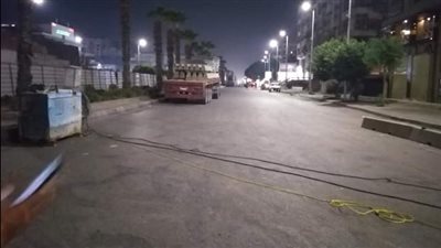 لتركيب كمر خرساني.. استقطاع حارة مرورية لمدة يومين بشارع الهرم 