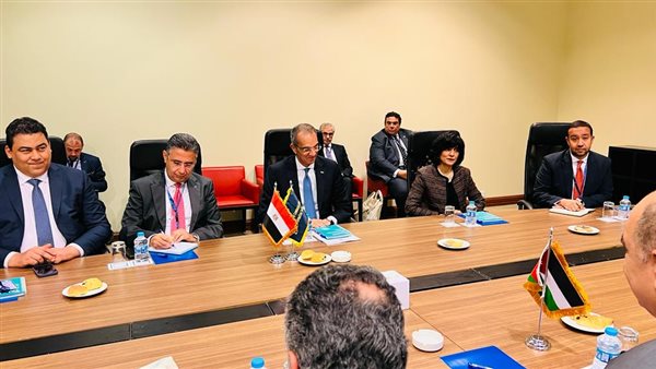 جانب من المباحثات