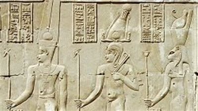  مجموعة من ثلاثة أرباب.. تفاصيل الثالوث في مصر القديمة 