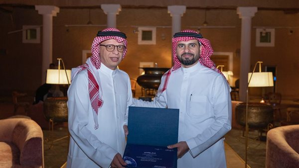  خبير التقييم المؤسسي