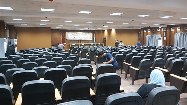 الطلاب الوافدين بأصول