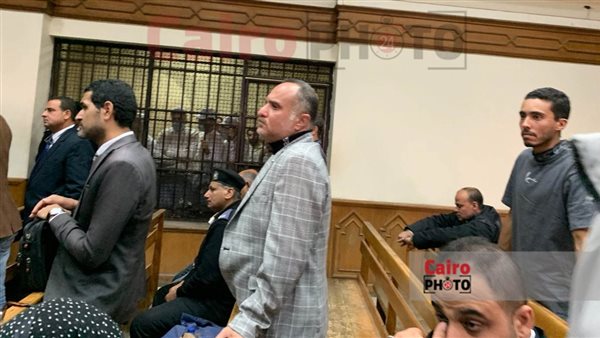 محاكمة المتهمين باحتجاز