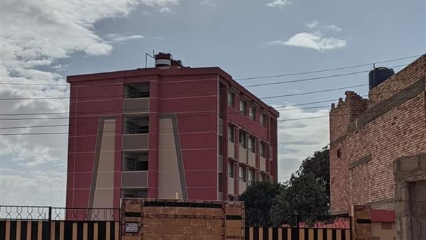 مدرسة جديدة بنجع