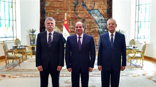 السيسي مع رئيس الجمعية