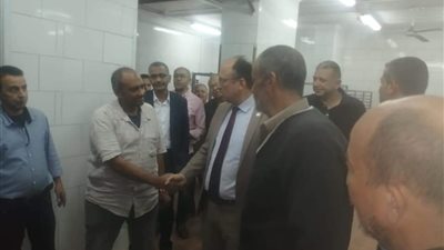 رئيس جامعة حلوان يتفقد أعمال التطوير في مطعم المدينة الجامعية بالمطرية
