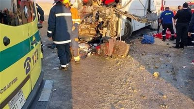 معظمهم من قرية واحدة.. مصرع وإصابة 17 شخصًا في انقلاب ميكروباص بأسيوط | بث مباشر 