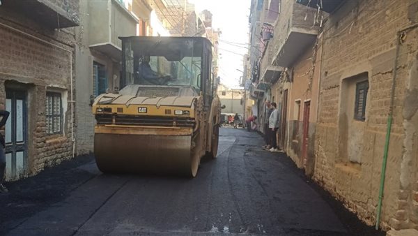 رصف الطرق بأسيوط