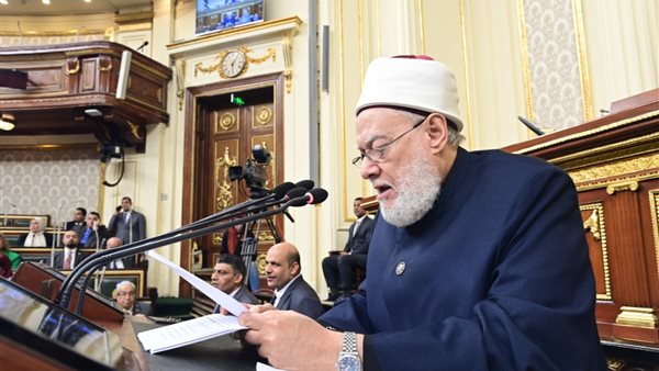 علي جمعة رئيس اللجنة