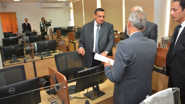 وزير التنمية المحلية