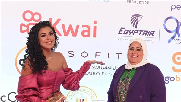 هند حسني طفلة مسرحية