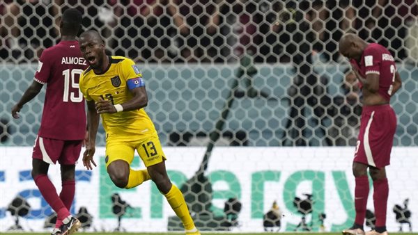 فالنسيا مهاجم الأكوادور