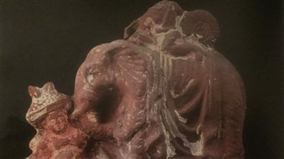 المتحف اليوناني الروماني يعلن عن عرض تمثال من الفخار لـ حربوقراط بصحبة فيل