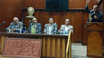 كتاب ونقاد: أدب الأطفال يلعب دورا مهما في قضية المقاومة