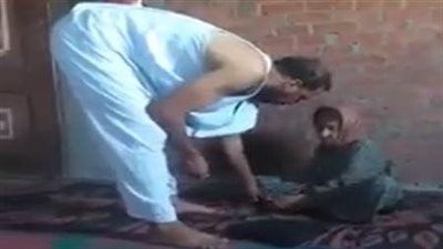 ضاق بشيخوختها ومرضها.. النائب العام يأمر بحبس المتهم بضرب والدته بالشرقية | بث مباشر