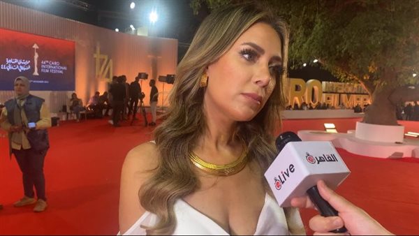 هبة عبد العزيز