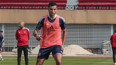 حمدي فتحي خارج مبارة القمة أمام الزمالك | خاص