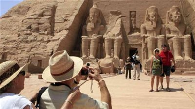 غدًا.. دخول المصريين والأجانب جميع المواقع والمتاحف الأثرية مجانًا | بث مباشر