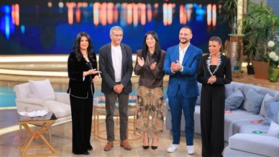 الجمعة المقبل.. أبطال فيلم 19 ب ضيوف منى الشاذلي