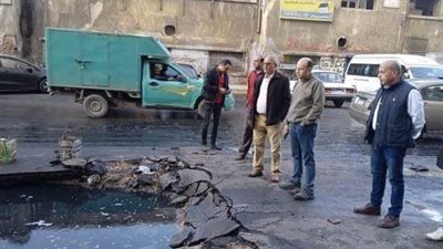 3 جهات تنفيذية تتدخل لإصلاح هبوط أرضي بشرق الإسكندرية بعد انزلاق أتوبيس داخله