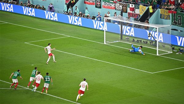 مباراة المكسيك وبولندا