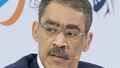 نقيب الصحفيين يشكر الرئيس السيسي بعد قراره بعلاج الكاتب سيد عبدالعاطي على نفقة الدولة