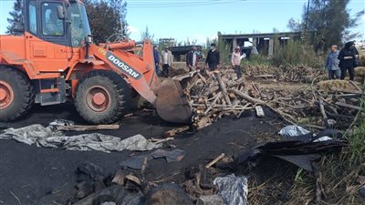 حفاظا على صحة الأهالي ونظافة البيئة.. إزالة 47 مخالفة لمكامير الفحم بكفر الشيخ