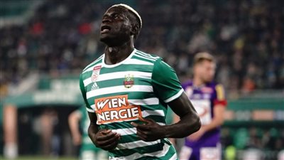تقارير نمساوية: خلافات أليو بادجي مع رابيد فيينا تقربه من الأهلي