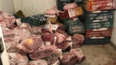 ضبط كميات من الفراخ والكبدة الفاسدة المعدة للبيع في الإسكندرية