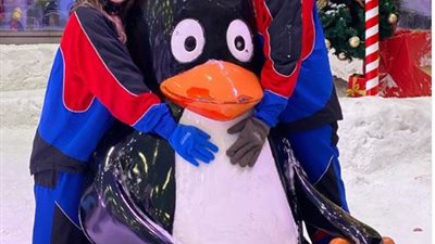 “بهوايا انتي قاعدة معايا”.. منة عرفة تثير الجدل بسبب علاقتها باليوتيوبر علي غزلان (صور وفيديو)