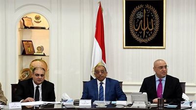 رئيس الوزراء يشهد توقيع اتفاقية لتصميم وتنفيذ مشروعات الصرف الصحي لقرى مبادرة “حياة كريمة”