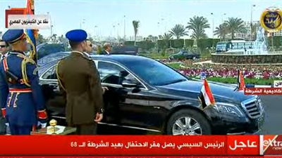 عاجل.. السيسي يصل لمقر الاحتفال بعيد الشرطة الـ68 (بث مباشر)