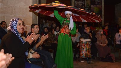 “الهجرة” تنظم زيارة لوكالة الغوري لأبناء الجيلين الثاني والثالث من المصريين بالخارج (صور)